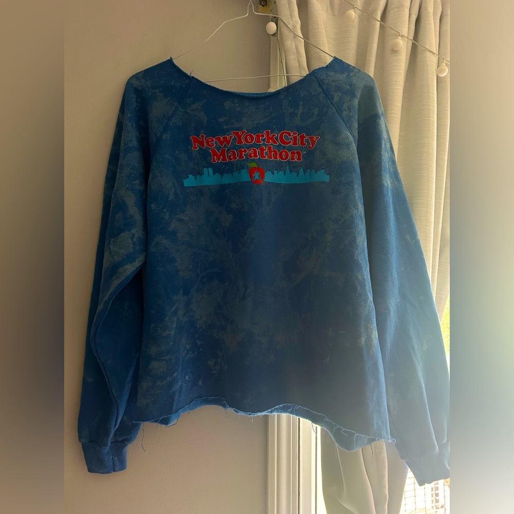 Medium Blue tie-dye, Cut crew-neck